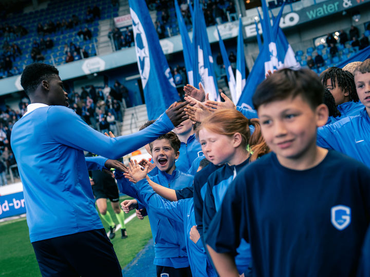 High Five Lane: KRC Genk - R. Antwerp FC