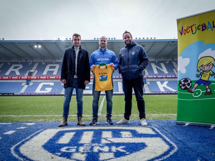 Voetjebal België & KRC Genk samen in zee!